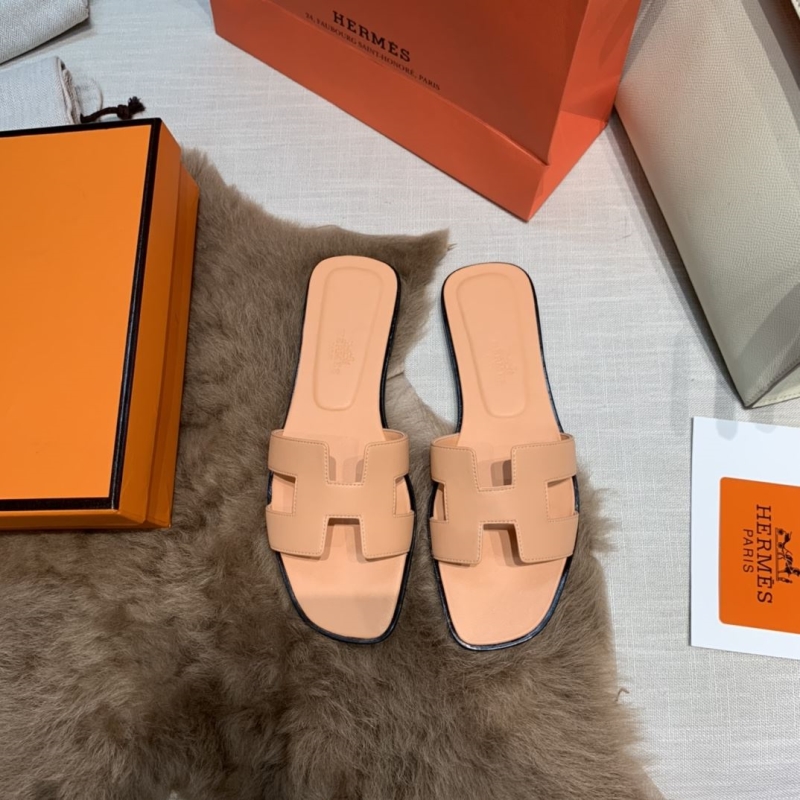 H**mes slippers